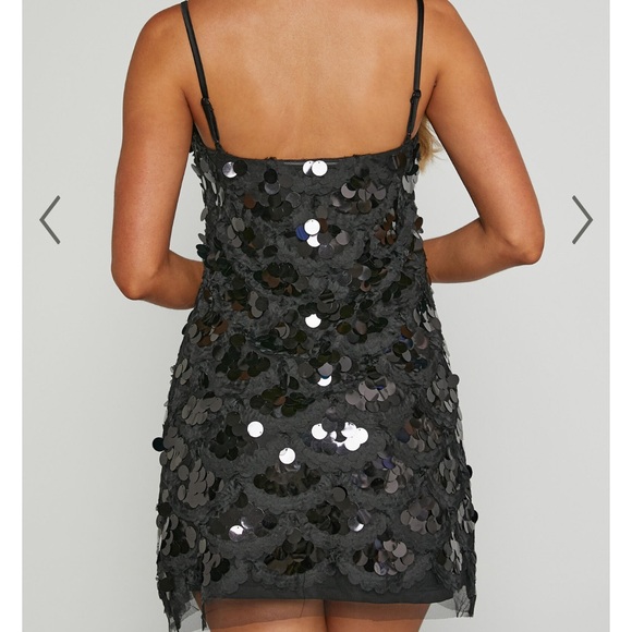 SHOWPO MARILYN MINI DRESS - CIRCLE SEQUIN DRESS - Picture 3 of 4